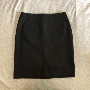 Banana Republic Black Pencil Skirt Size 2